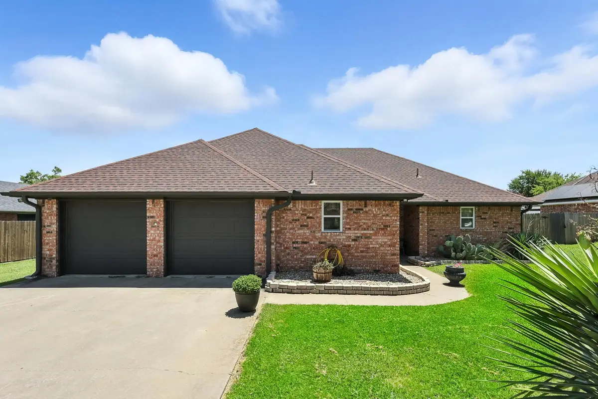 303 Blackmon Trail, Bells, TX 75414 - Image #1