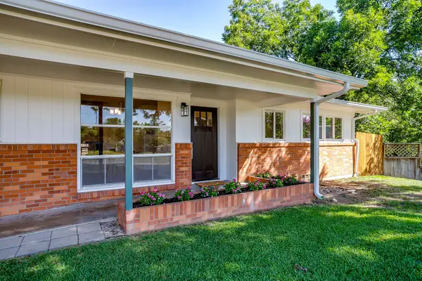 209 S Hill Drive, Weatherford, TX 76086