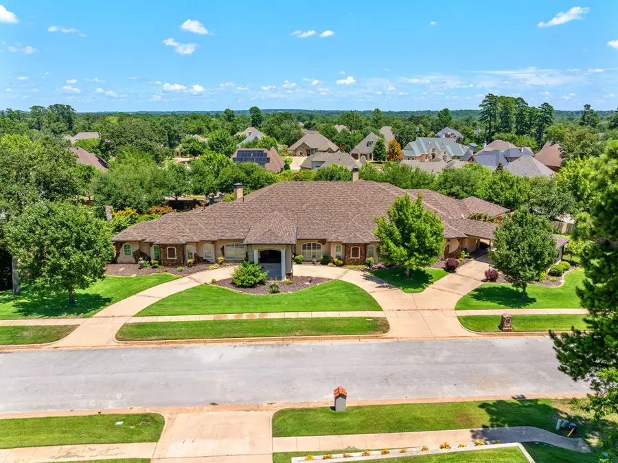 7120 Nottaway Drive, Tyler, TX 75703 - Image #2