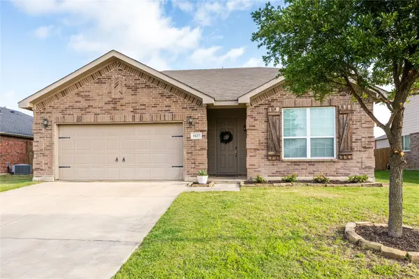 1627 Kawati Way, Krum, TX 76249