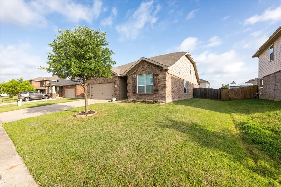 1627 Kawati Way, Krum, TX 76249 - Image #3