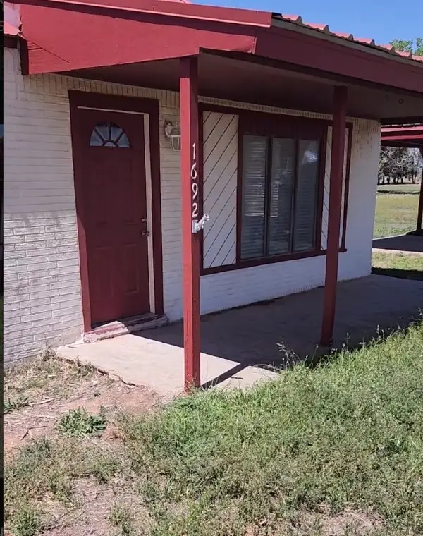 1692 Avenue S, Levelland, TX 79336