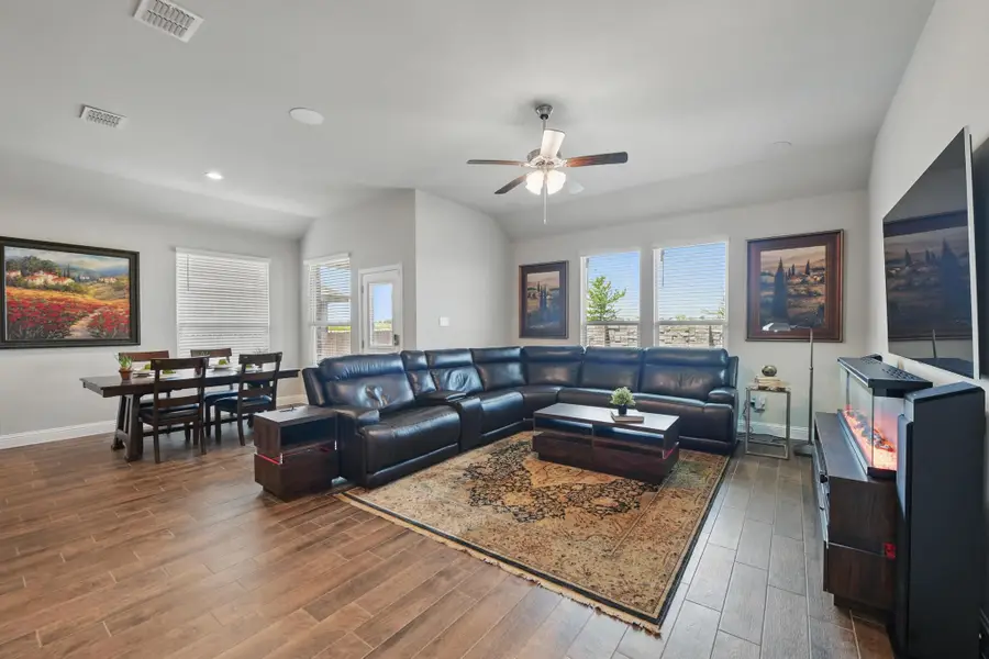 2172 Knightsgate Road, Argyle, TX 76226 - Image #3