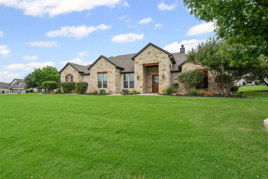 100 Helton Drive, Granbury, TX 76049 - Image #3