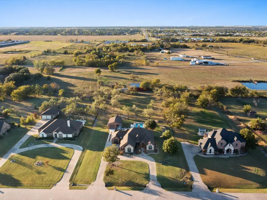 7710 Fall Creek Road, Terrell, TX 75160 - Image #2