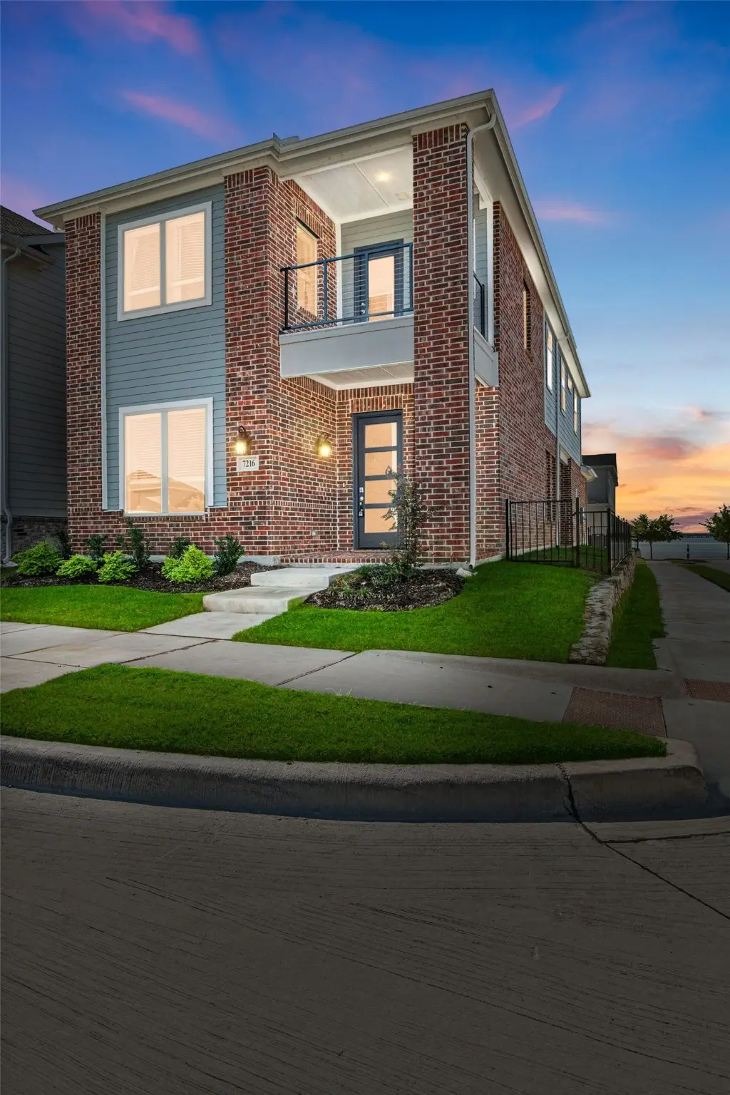 7216 Palisades Drive, Rowlett, TX 75088 - Image #1