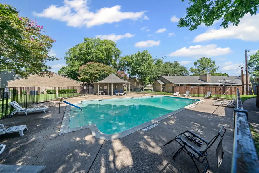 1803 Eastwood Court, Grand Prairie, TX 75050 - Image #2