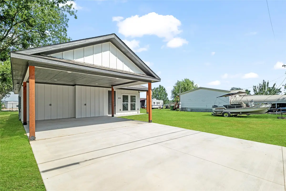 406 Depot Street, Whitesboro, TX 76273 - Image #1