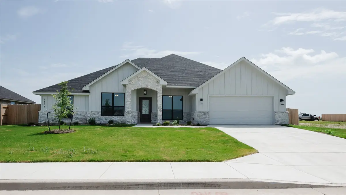 1404 Tahonta Drive, Hewitt, TX 76643 - Image #1