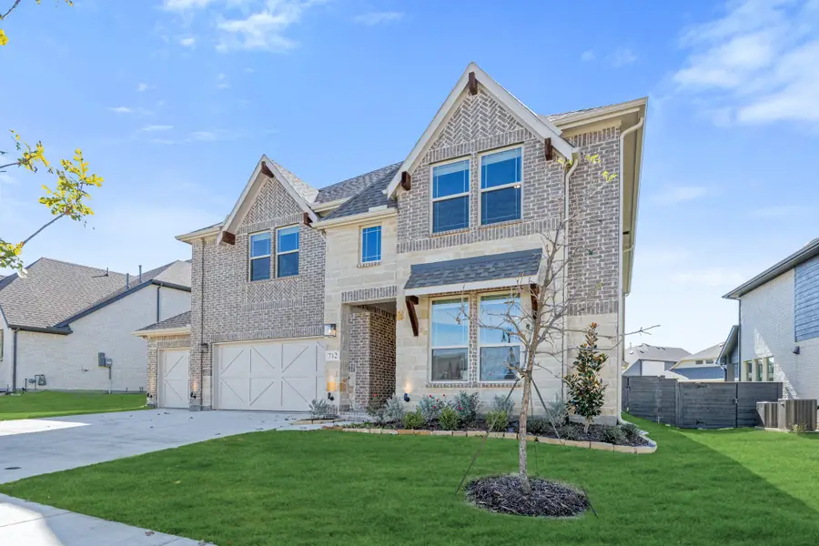 712 Blue Yucca Lane, Little Elm, TX 76227 - Image #3
