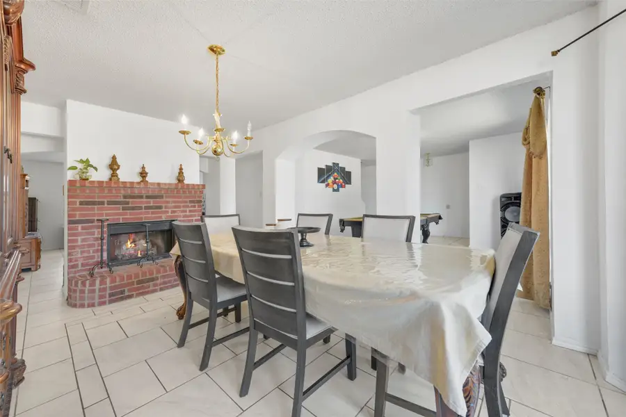 925 Clover Hill Lane, Cedar Hill, TX 75104 - Image #2