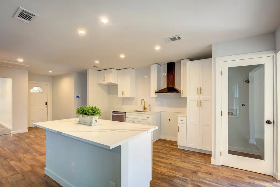 1620 White Oak Court, Denton, TX 76209 - Image #2