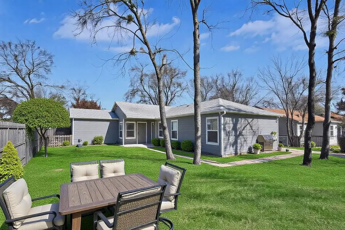 6205 Lovett Avenue, Dallas, TX 75227 - Image #1