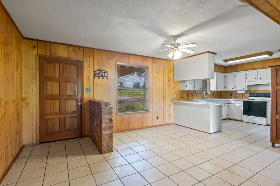 214 Cr 3314, Omaha, TX 75571 - Image #3