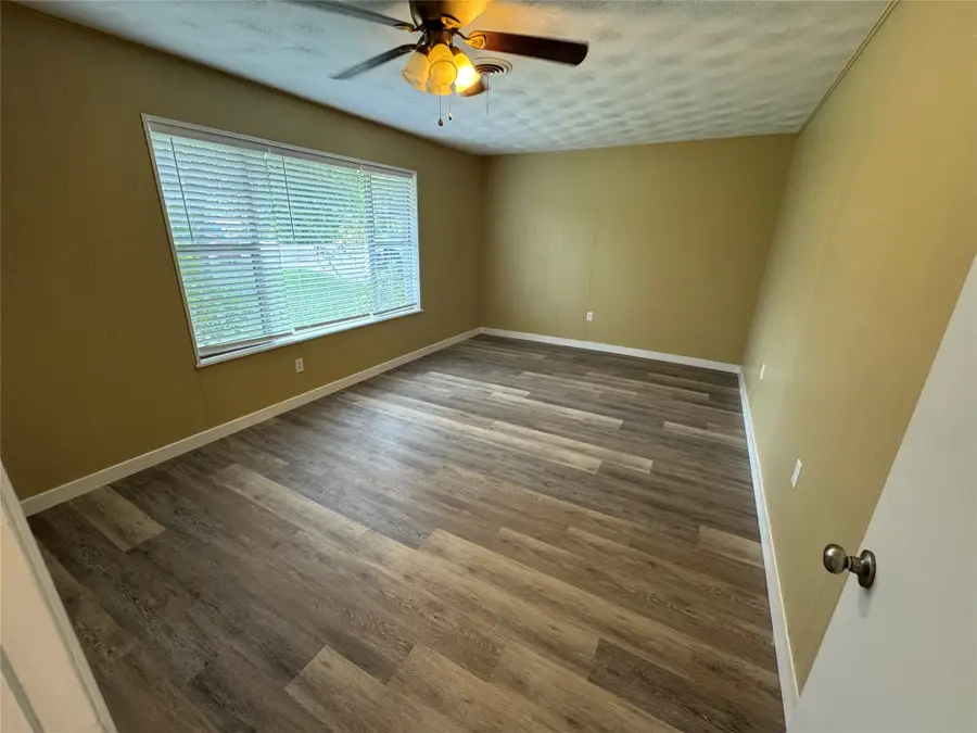 121 S Bois D Arc Street, Bailey, TX 75452 - Image #3