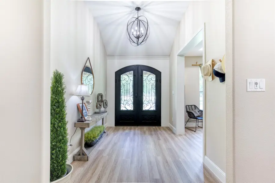 2121 Canyon Lake Road, Wills Point, TX 75169 - Image #2