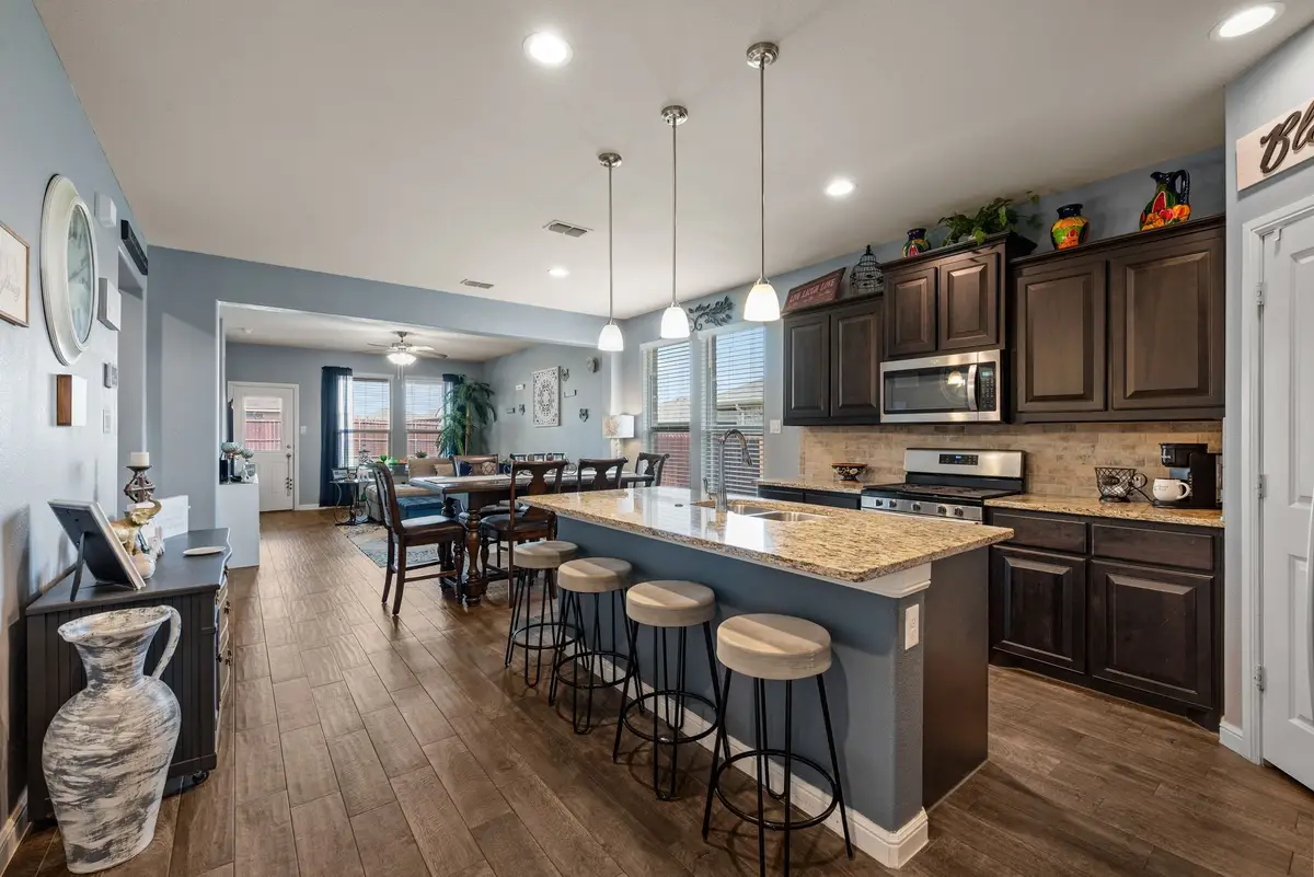 419 Regatta Lane, Azle, TX 76020 - Image #1