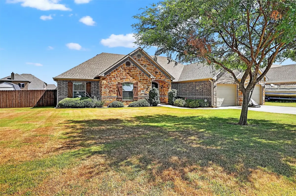 703 Shirley Jean Lane, Collinsville, TX 76233 - Image #1