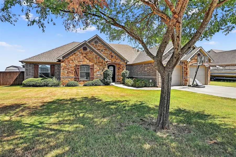 703 Shirley Jean Lane, Collinsville, TX 76233 - Image #2