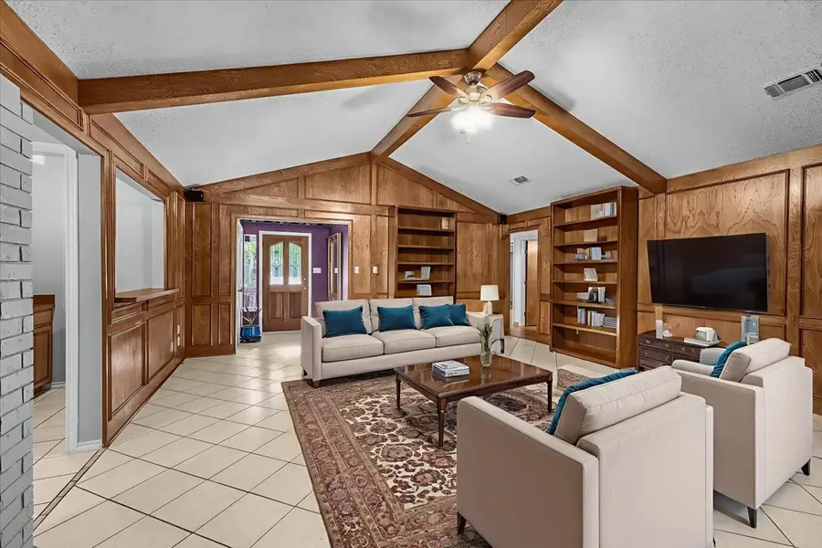 9 Fair Oaks Street, Mineral Wells, TX 76067 - Image #2