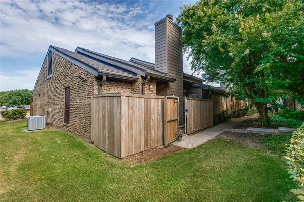 333 Melrose Drive #12C, Richardson, TX 75080