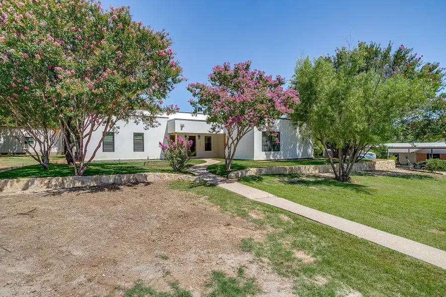 3532 Dove Creek Road, Cleburne, TX 76031 - Image #2