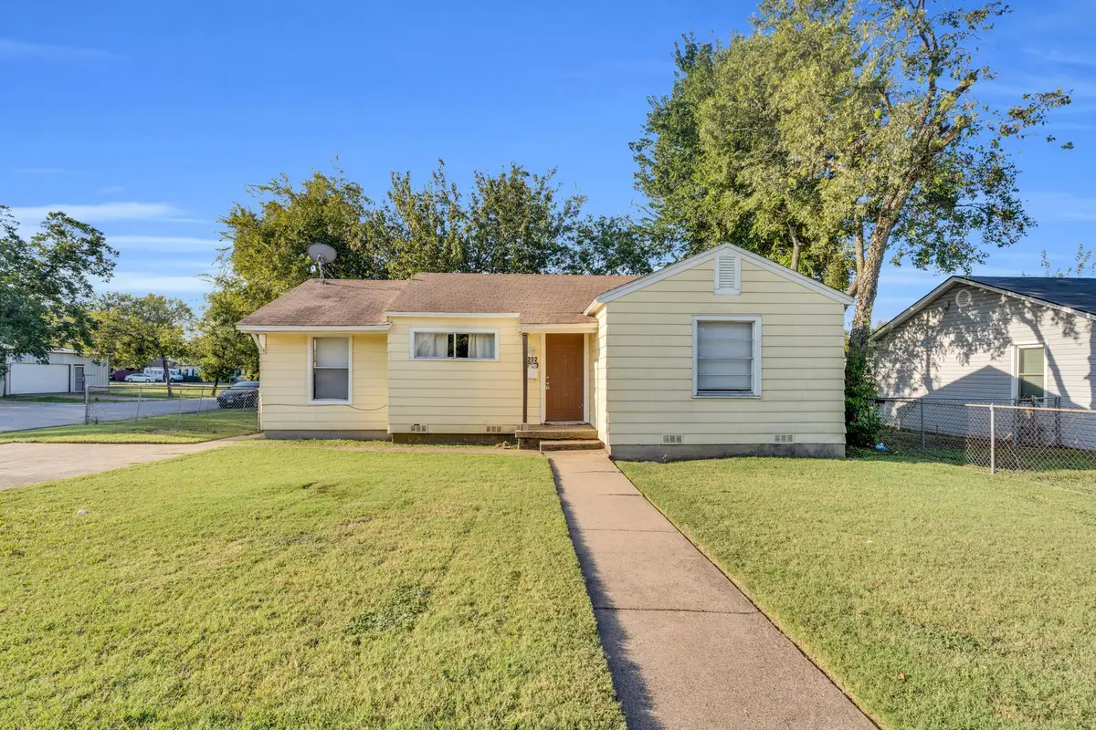 202 W Wheatland Road, Duncanville, TX 75116 - Image #1