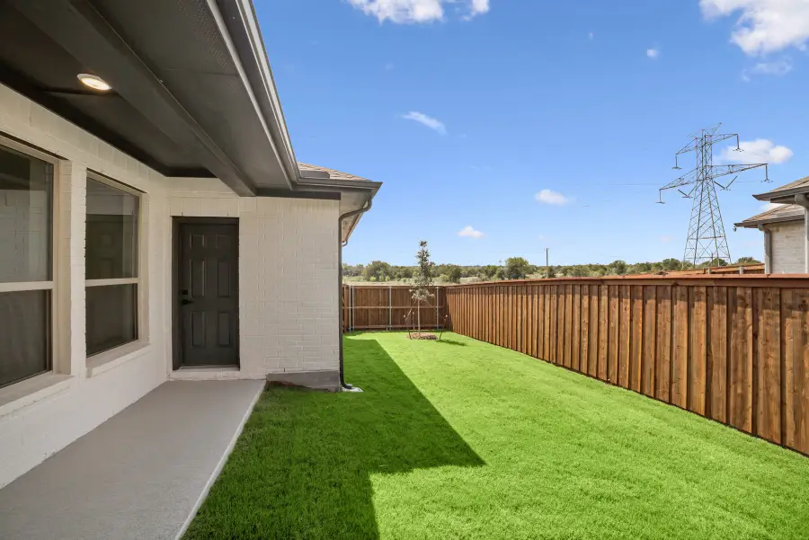 1056 Hackberry Emperor Street, Crowley, TX 76036 - Image #3