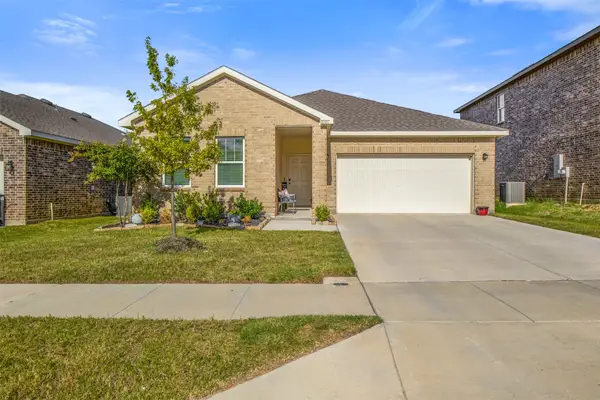 10357 Rosegreen Lane, Fort Worth, TX 76036