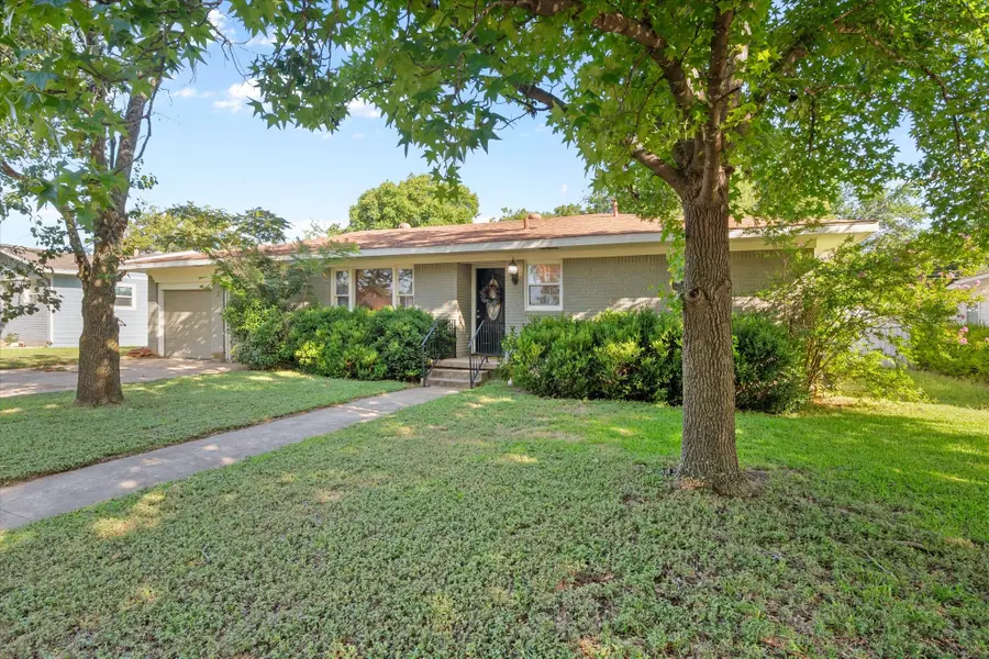 808 Marengo Street, Cleburne, TX 76033 - Image #3