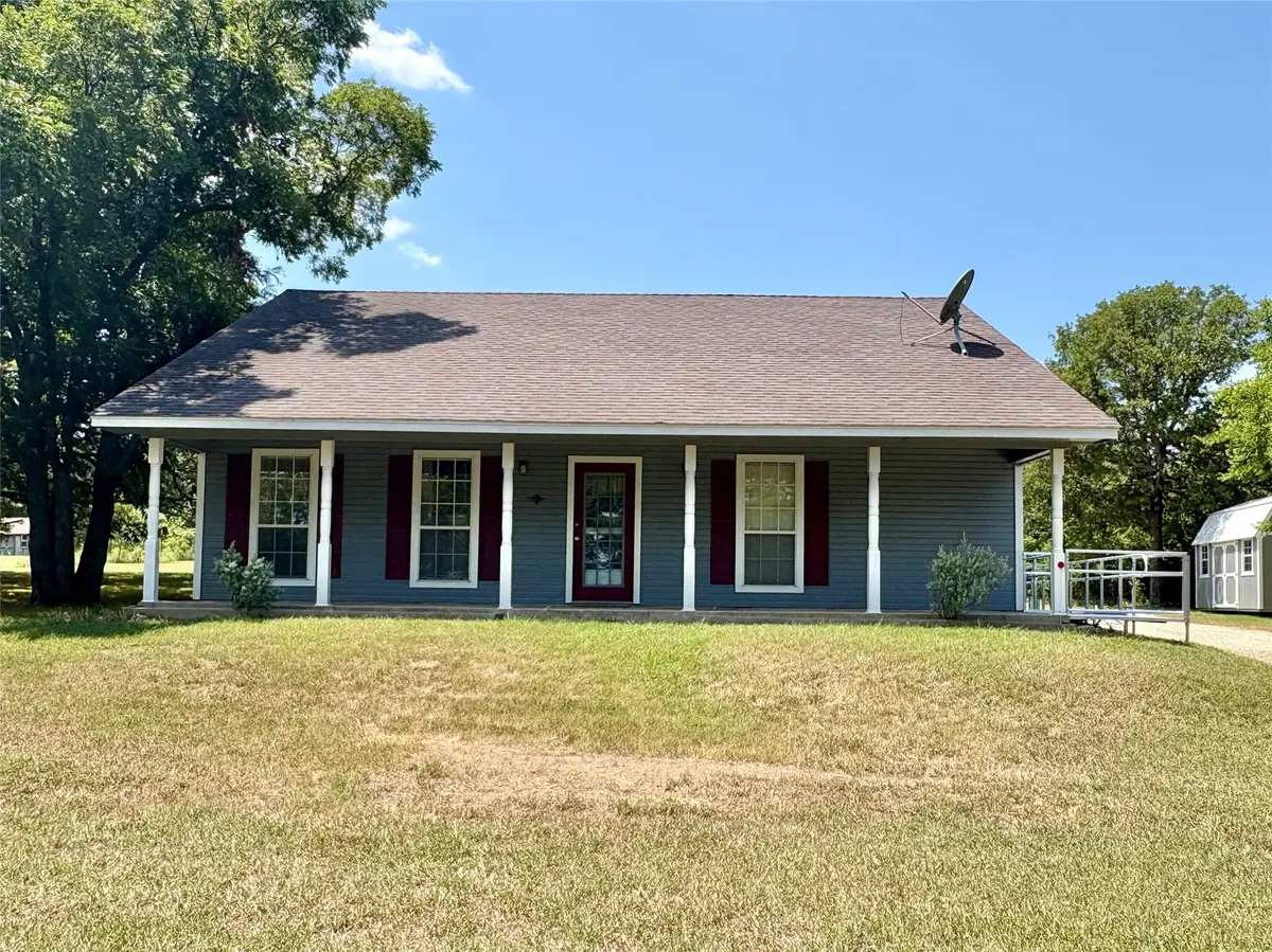 229 Clountz Lane, Pottsboro, TX 75076 - Image #1