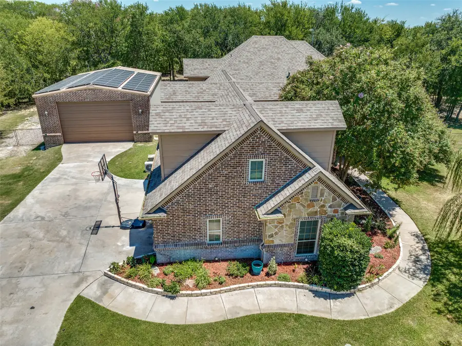 109 Antler Ridge Court, Azle, TX 76020 - Image #2