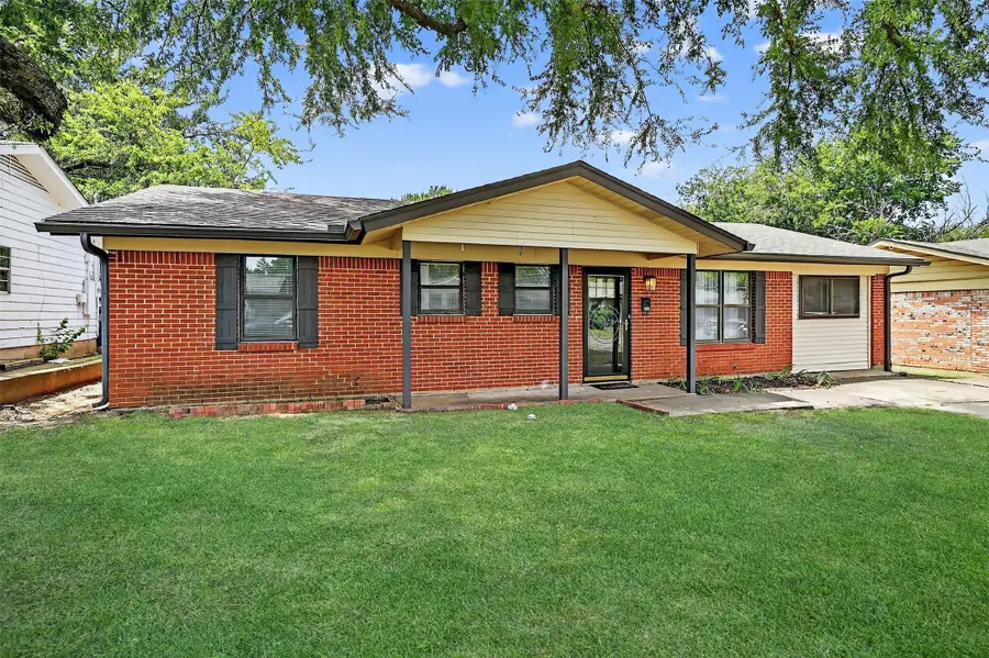 162 N Imperial Drive, Denison, TX 75020 - Image #2