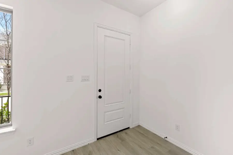 632 Blue Ridge Drive, Mansfield, TX 76063 - Image #3