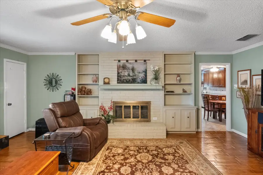 3103 Avon Drive, Arlington, TX 76015 - Image #2