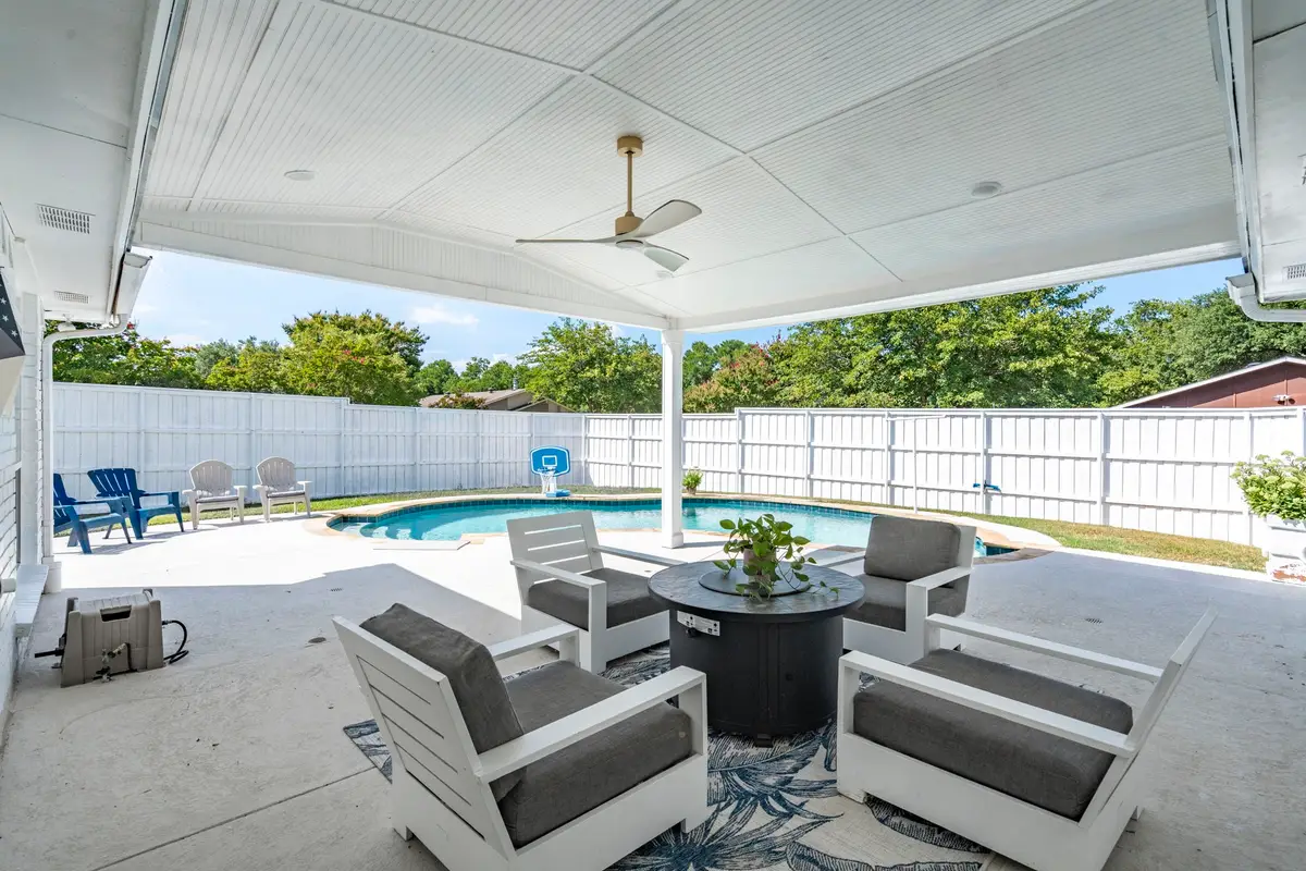 3910 Acorn Green Drive, Garland, TX 75043 - Image #1