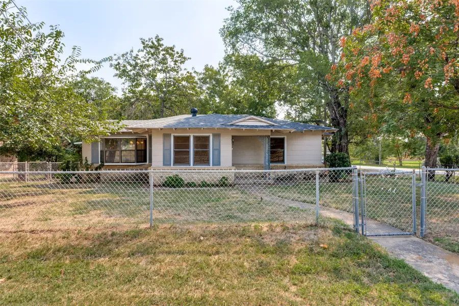 213 S Allen Street, Boyd, TX 76023 - Image #3