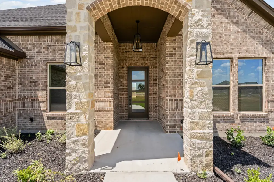 1049 Uplift Dr, Weatherford, TX 76087 - Image #3