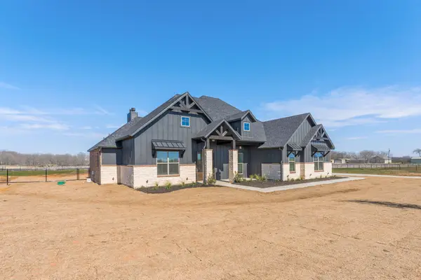 13721 Cash Mill Road, Sanger, TX 76266