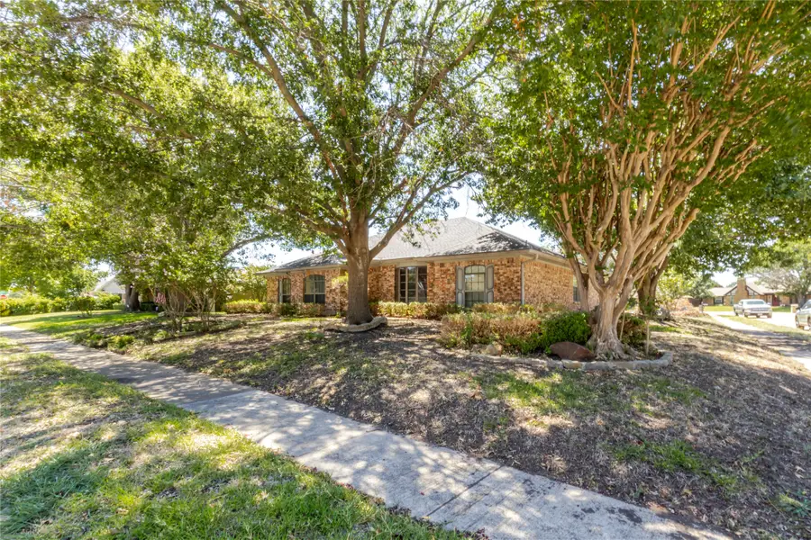 3008 Dibrell Drive, Plano, TX 75023 - Image #2