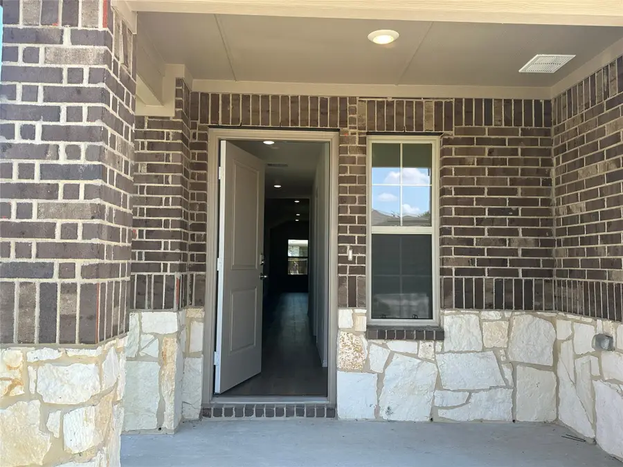 1214 Barkridge Drive, Crandall, TX 75114 - Image #3