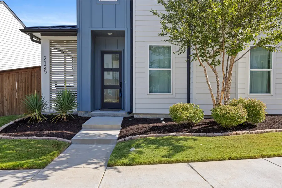 2125 Bird Street, Fort Worth, TX 76111 - Image #2