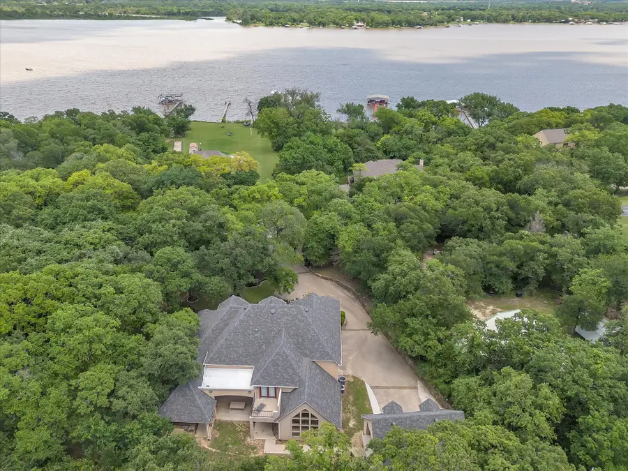 9 Eagle Point N #A, Azle, TX 76020 - Image #3