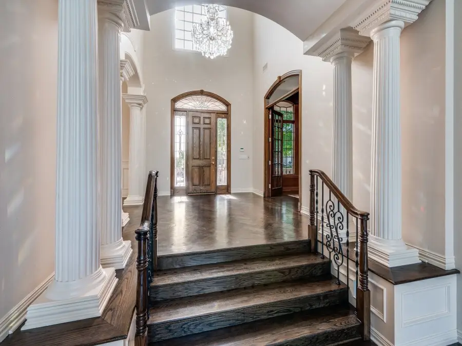 5816 Forest Highlands Drive, Fort Worth, TX 76132 - Image #2