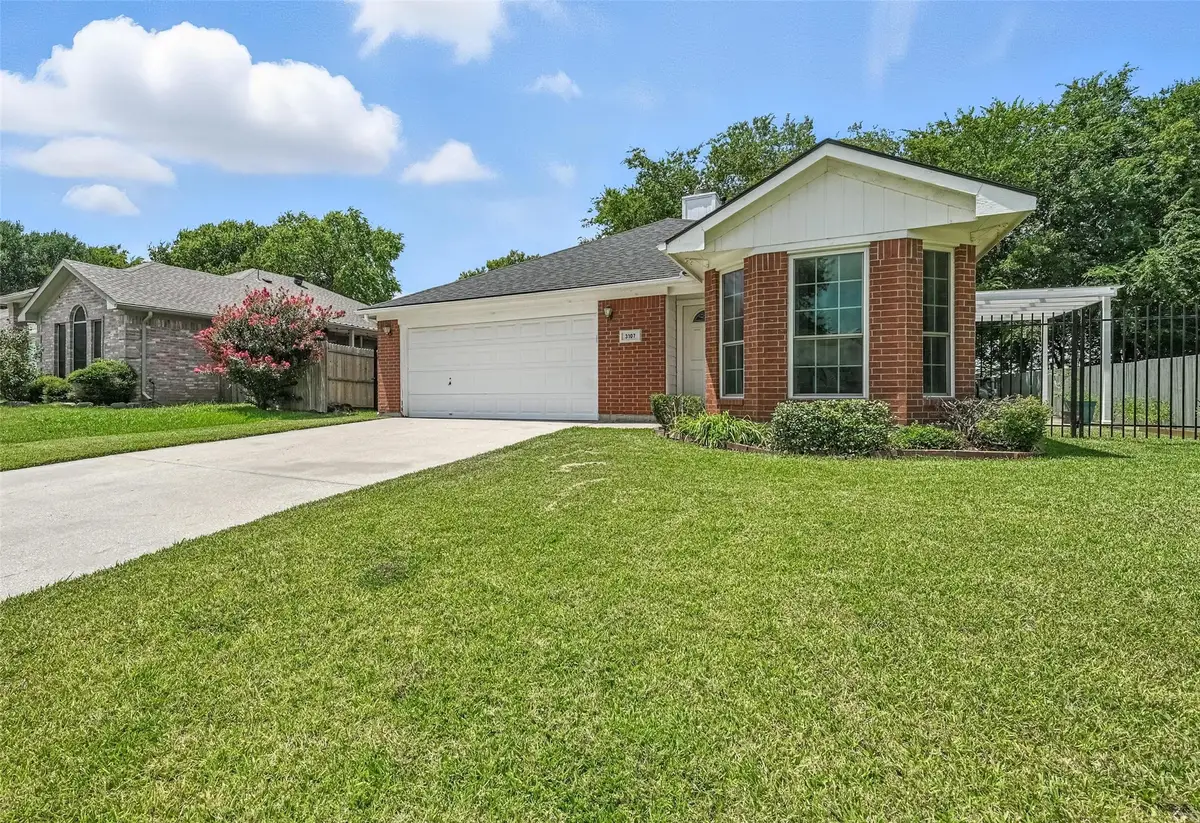 3107 Scenic Glen Drive, Mansfield, TX 76063 - Image #1