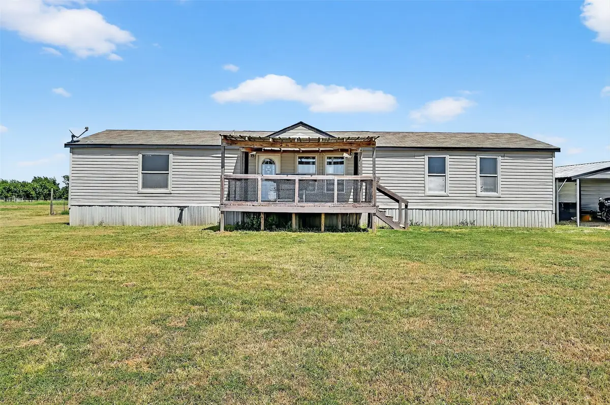 1381 Hackleman Road, Whitesboro, TX 76273 - Image #1