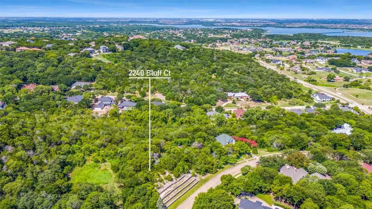 2240 Bluff Court, Cedar Hill, TX 75104 - Image #1