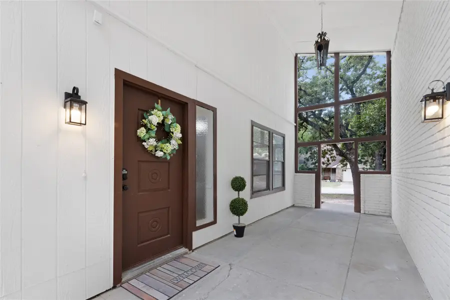 2116 Dartmouth Drive, Arlington, TX 76015 - Image #3