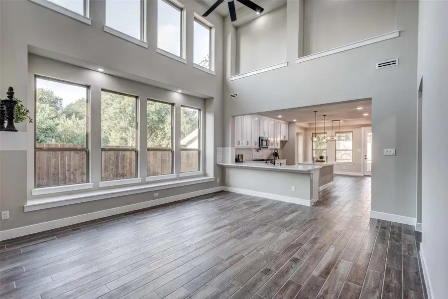 408 Larry Drive, Irving, TX 75060 - Image #3