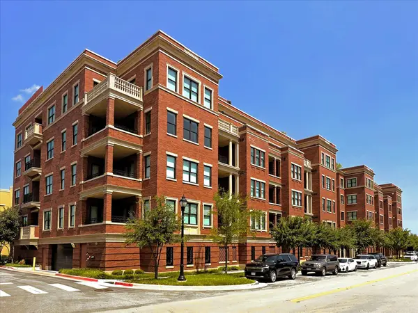 350 Central Avenue #202, Southlake, TX 76092